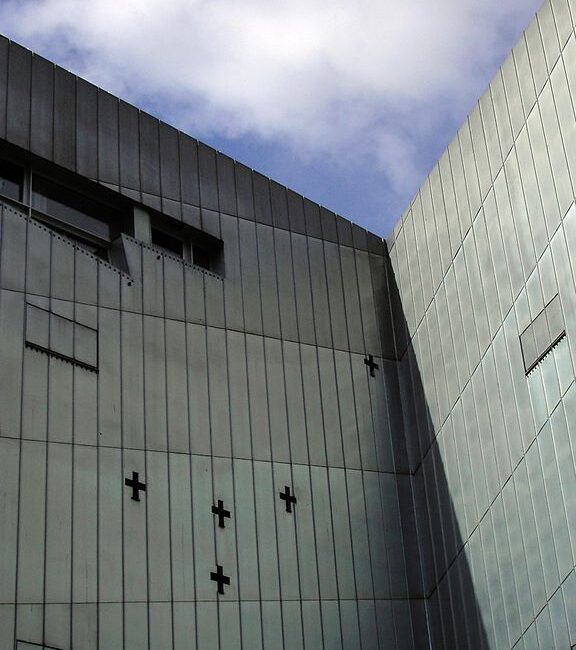 576px-Jewish_museum_berlin 576px-Jewish_museum_berlin